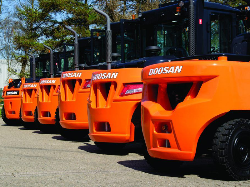 XE NÂNG DẦU DOOSAN - HÀN QUỐC