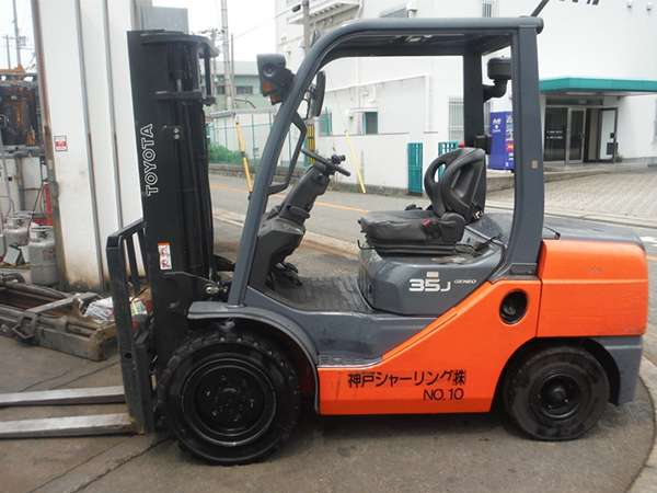 Hình 3: Xe nâng dầu Diesel 3.5 tấn cũ