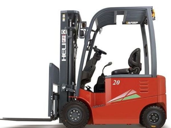 Xe nâng điện 3 bánh ngồi lái 2 tấn cũ