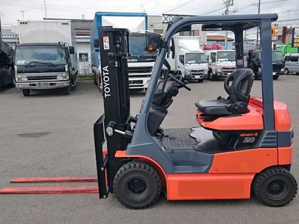Xe nâng điện 4 bánh ngồi lái 1.5 tấn cũ