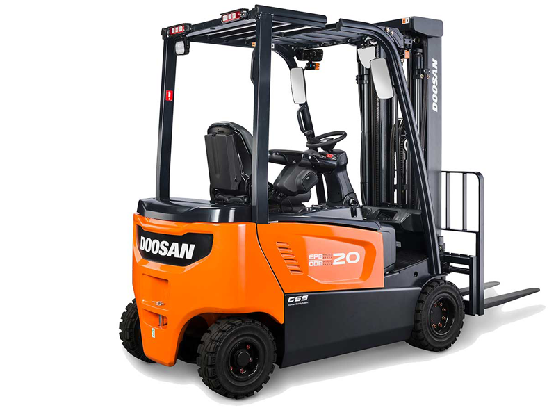 Xe nâng điện Doosan 2 tấn 4 bánh ngồi lái